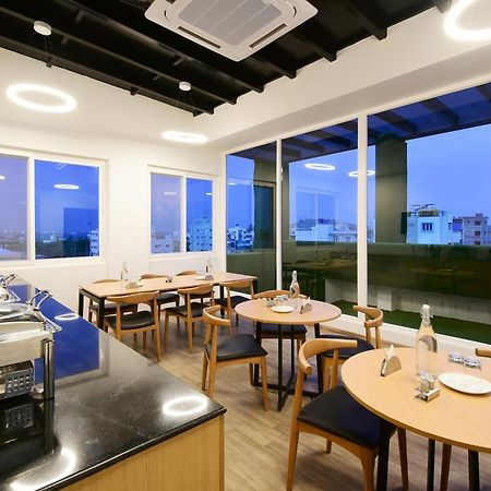 Townhouse Airport Road Hotell Yelahanka Eksteriør bilde