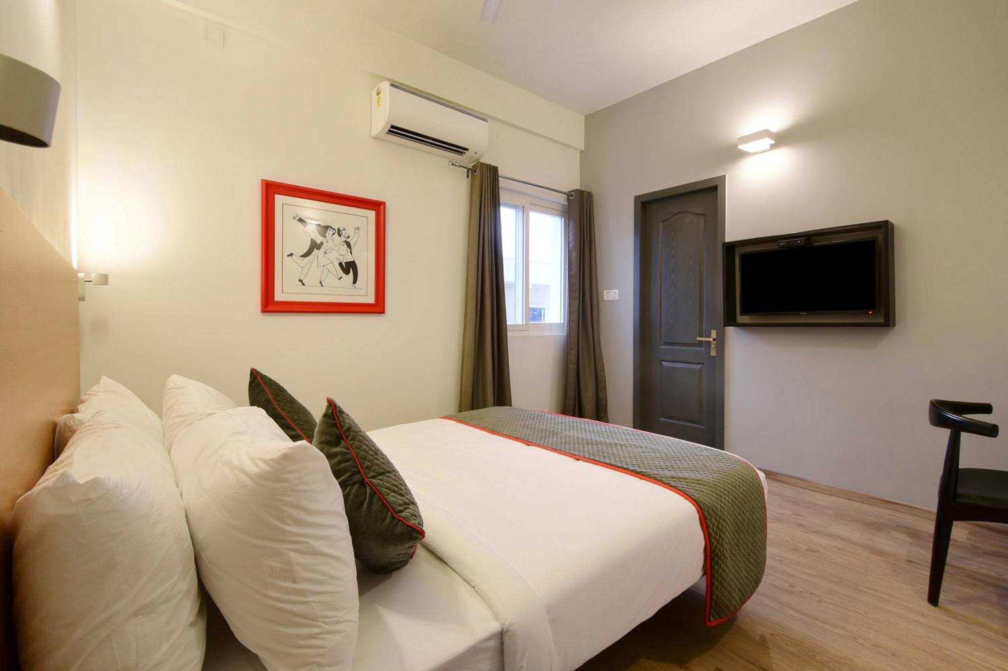 Townhouse Airport Road Hotell Yelahanka Eksteriør bilde