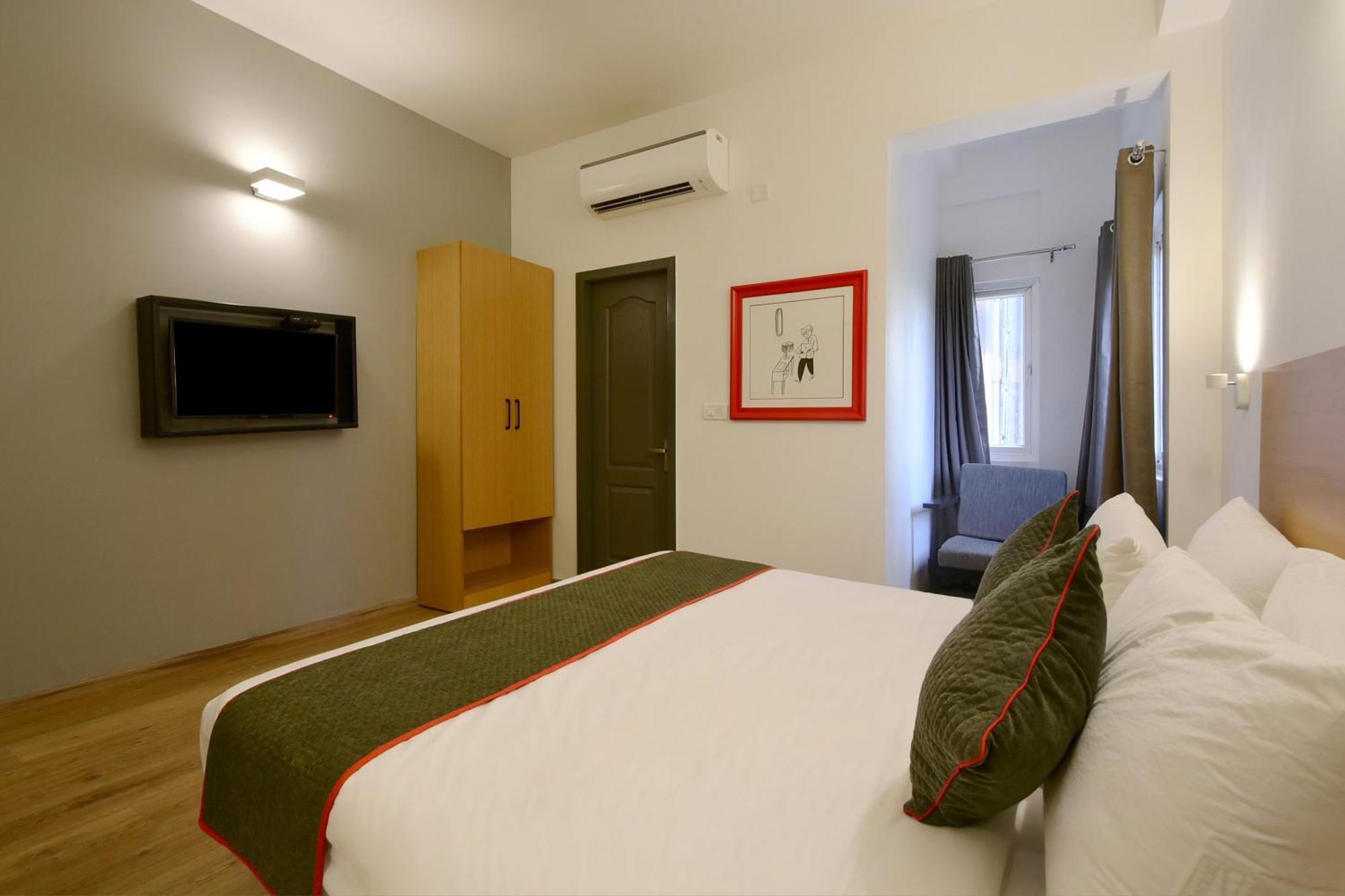 Townhouse Airport Road Hotell Yelahanka Eksteriør bilde